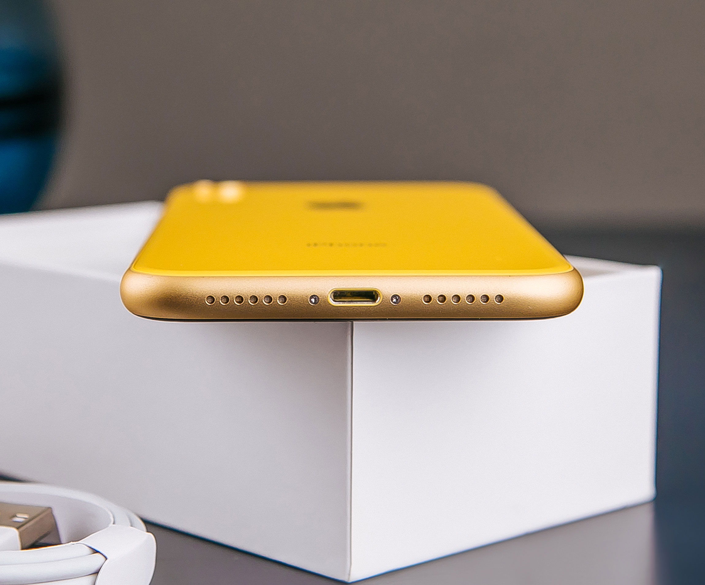 iPhone XR 64GB Yellow (MRY72) б/у